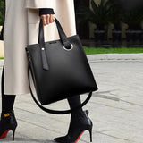 Lidia – Elegant minimalist